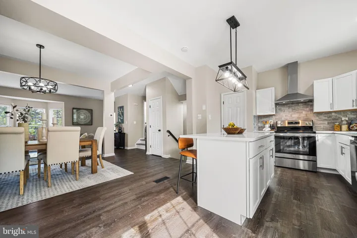 553 Sparkleberry Ter Ne, Leesburg, Virginia 20176