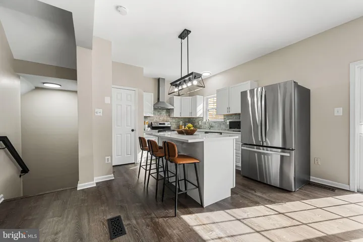 553 Sparkleberry Ter Ne, Leesburg, Virginia 20176
