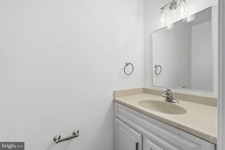 7918 Brunswick Forest Pass, Annandale, Virginia 22003