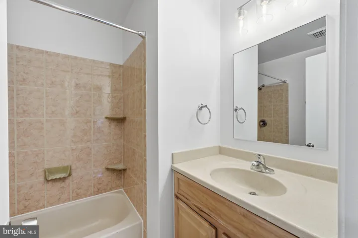 7918 Brunswick Forest Pass, Annandale, Virginia 22003