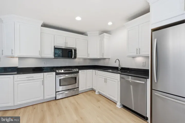 7918 Brunswick Forest Pass, Annandale, Virginia 22003