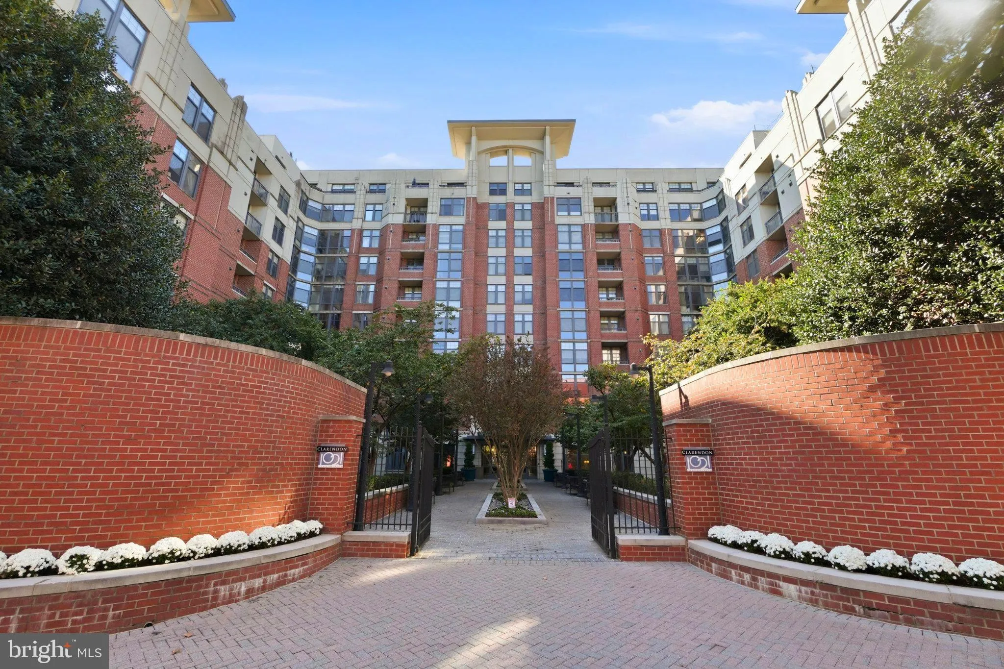 1021 GARFIELD STREET, Arlington, VA 22201