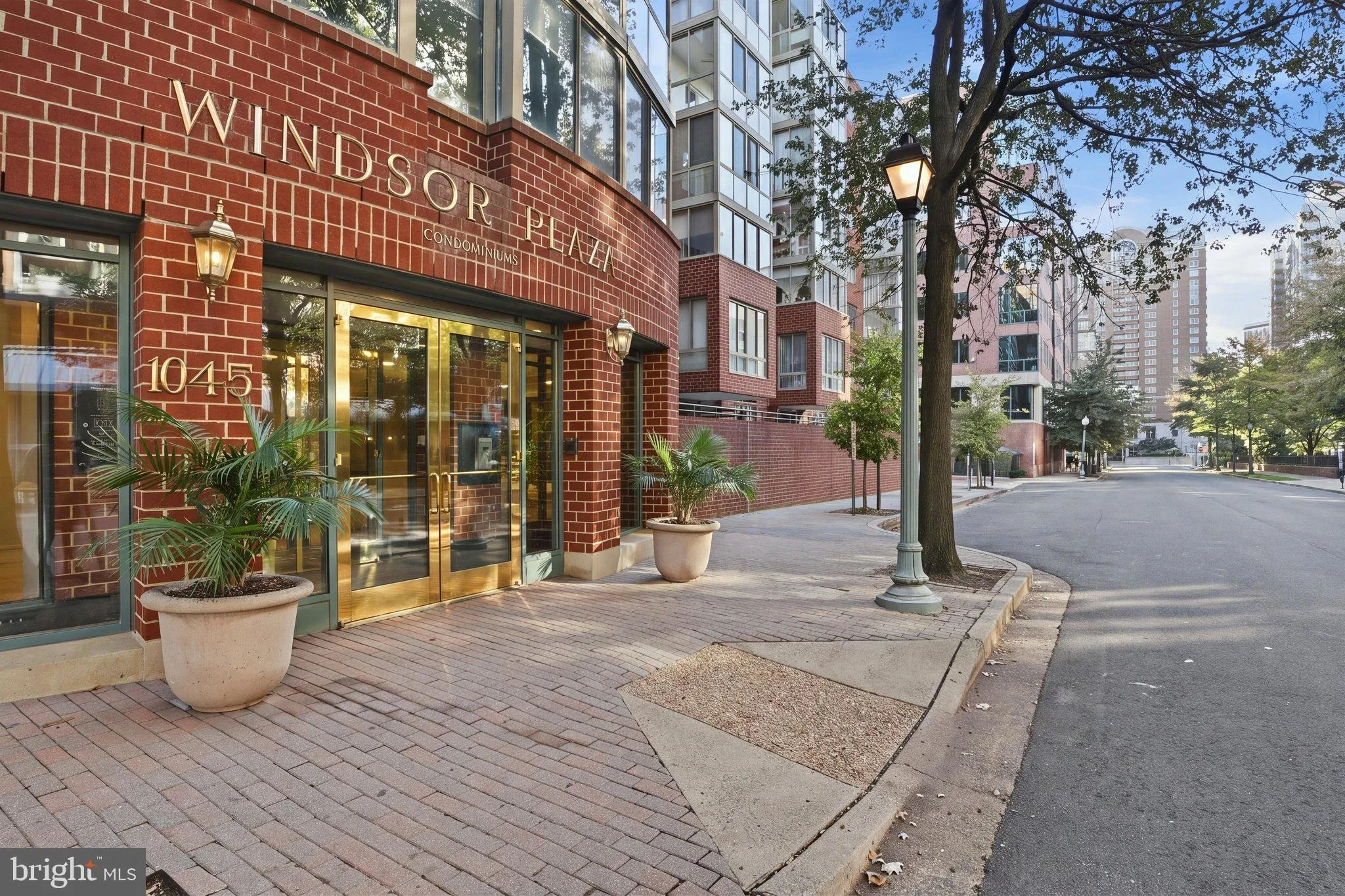 1045 UTAH STREET, Arlington, VA 22201
