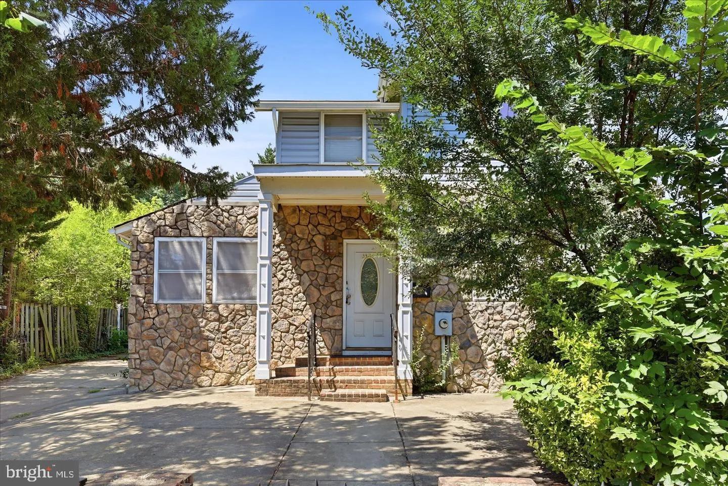 2506 EADS STREET, Arlington, VA 22202