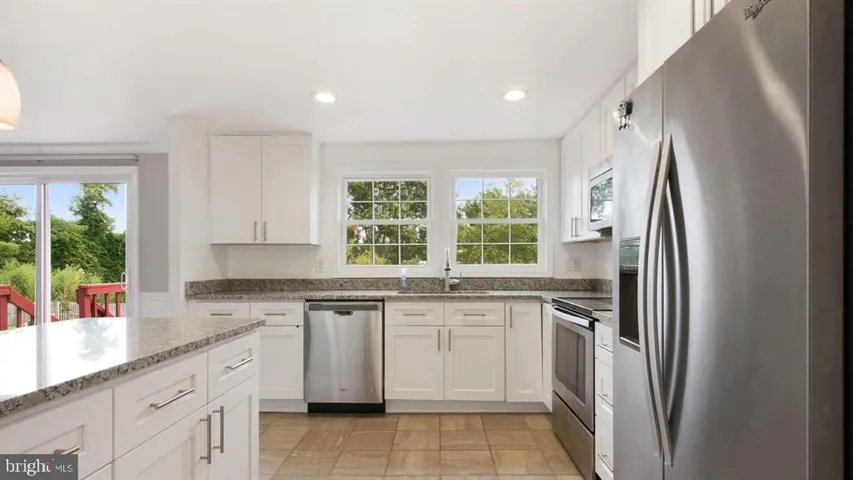 12802 Melvue Ct, Fairfax, Virginia 22033