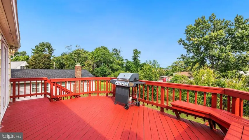 12802 Melvue Ct, Fairfax, Virginia 22033