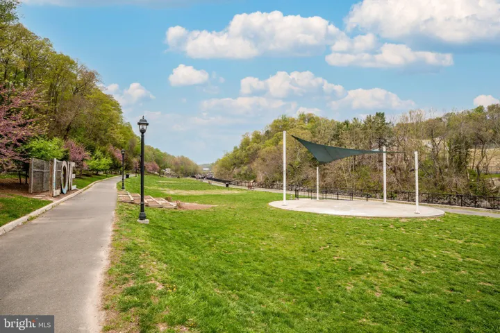 312 Overlook Dr, Occoquan, Virginia 22125