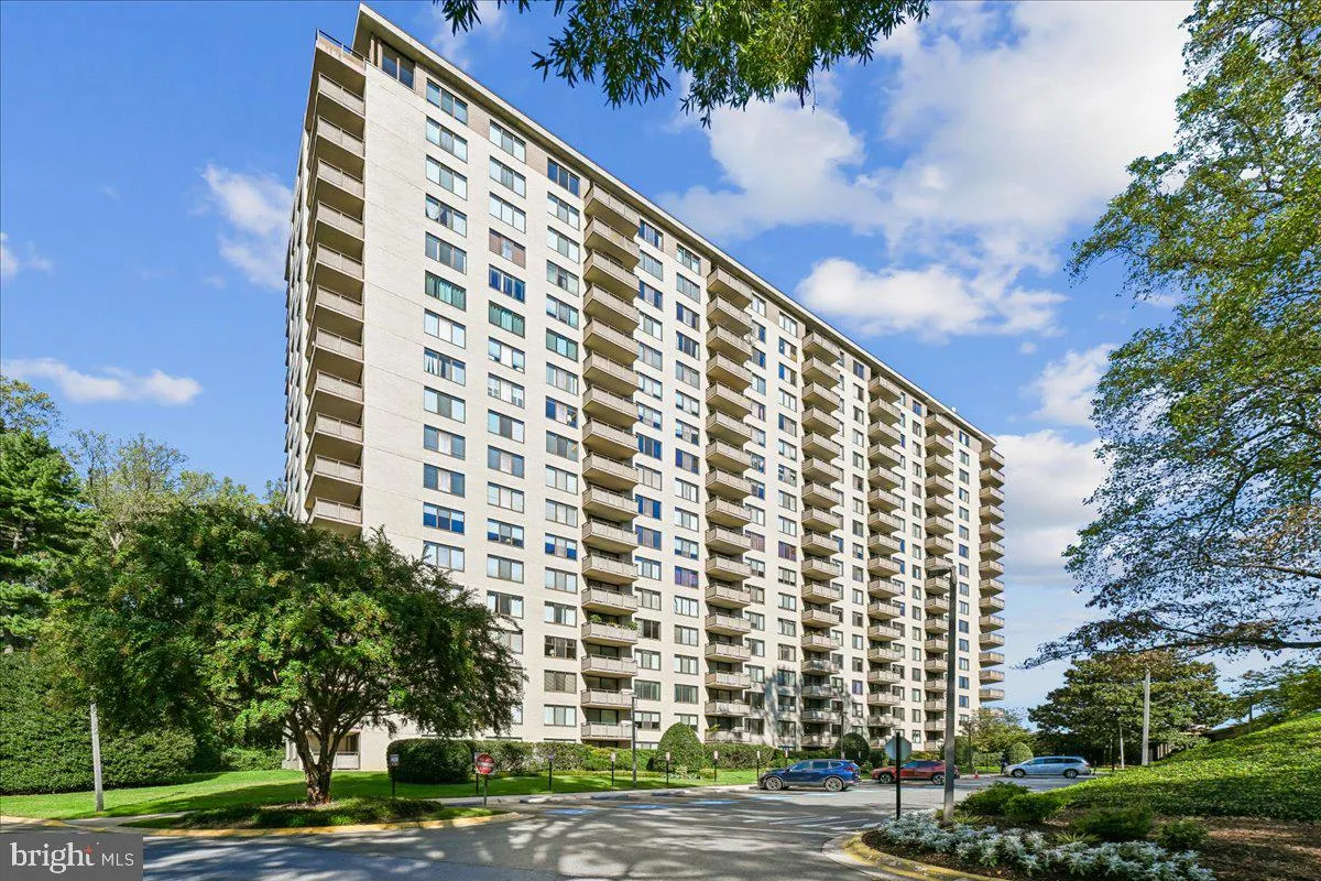 5225 POOKS HILL ROAD, Bethesda, MD 20814