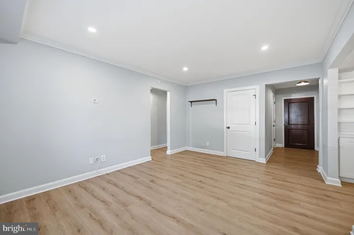 906 S Washington St, Alexandria, Virginia 22314