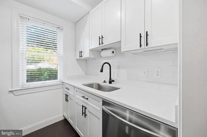 906 S Washington St, Alexandria, Virginia 22314