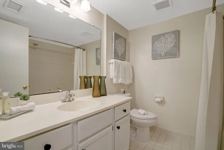 3109 Patrick Henry Dr, Falls Church, Virginia 22044