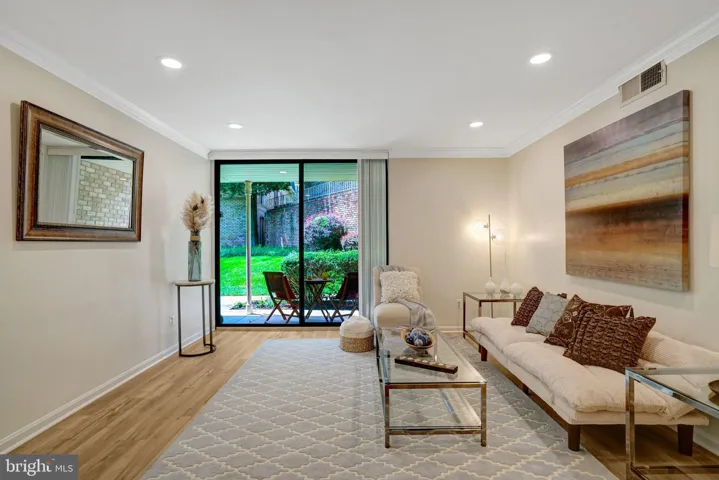 3109 Patrick Henry Dr, Falls Church, Virginia 22044