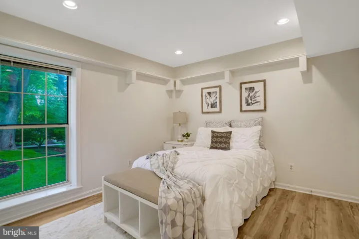 3109 Patrick Henry Dr, Falls Church, Virginia 22044