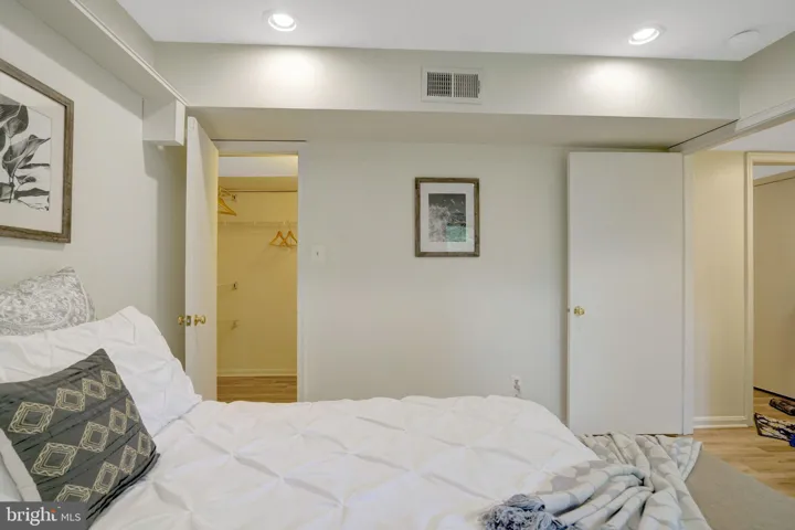 3109 Patrick Henry Dr, Falls Church, Virginia 22044