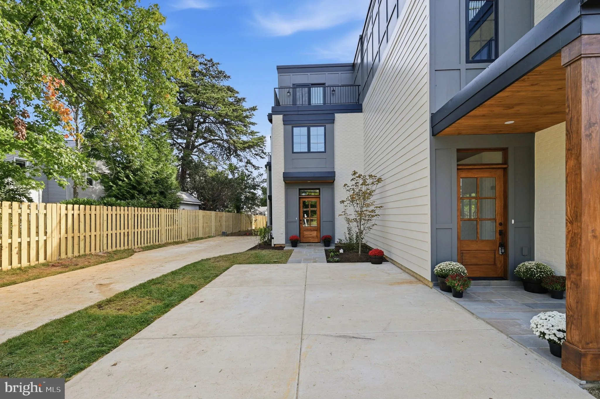 1225 QUINCY STREET, Arlington, VA 22201
