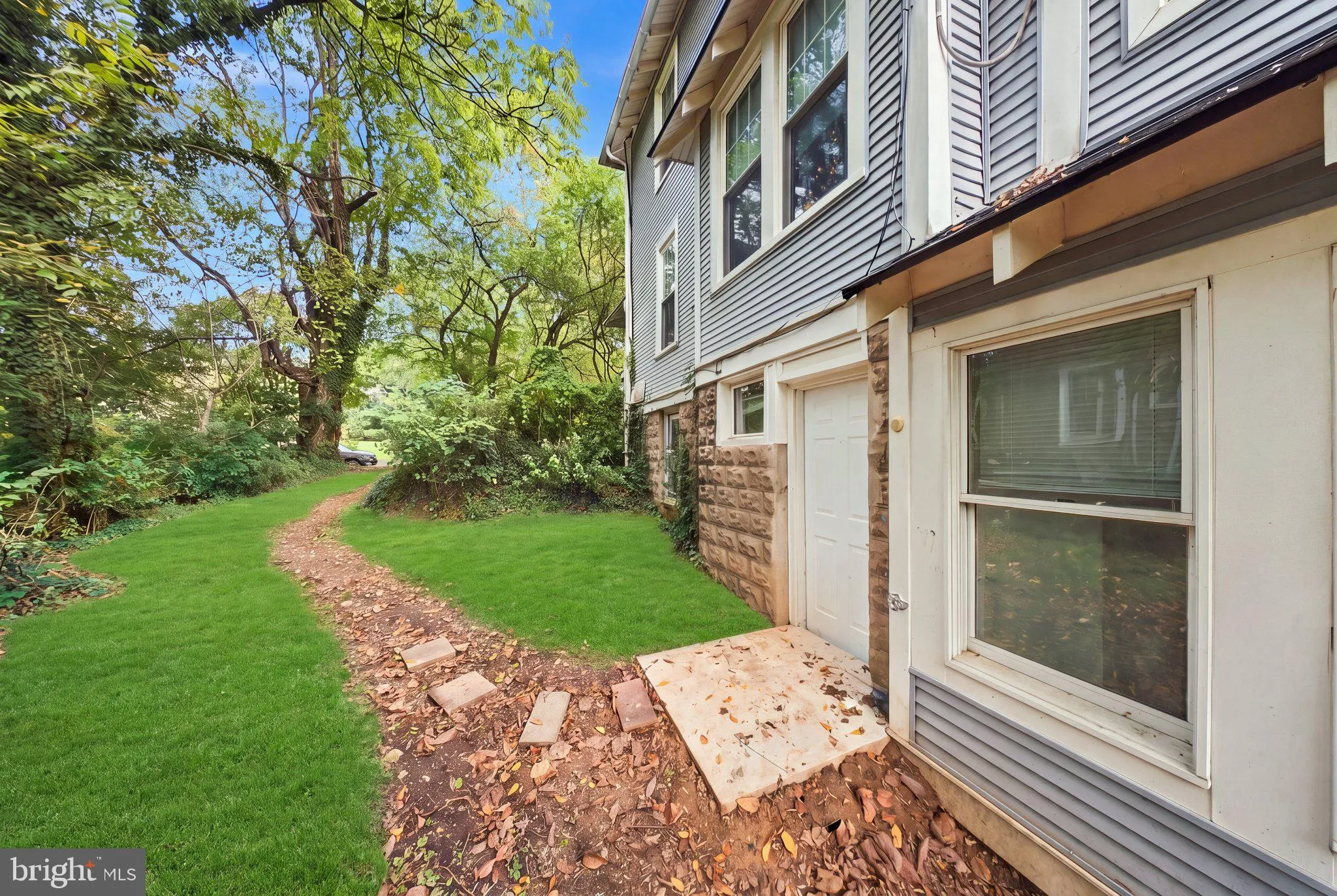 4616 FESSENDEN STREET, Washington, DC 20016