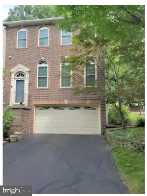 4023 ROSEMEADE DRIVE, Fairfax, VA 22033