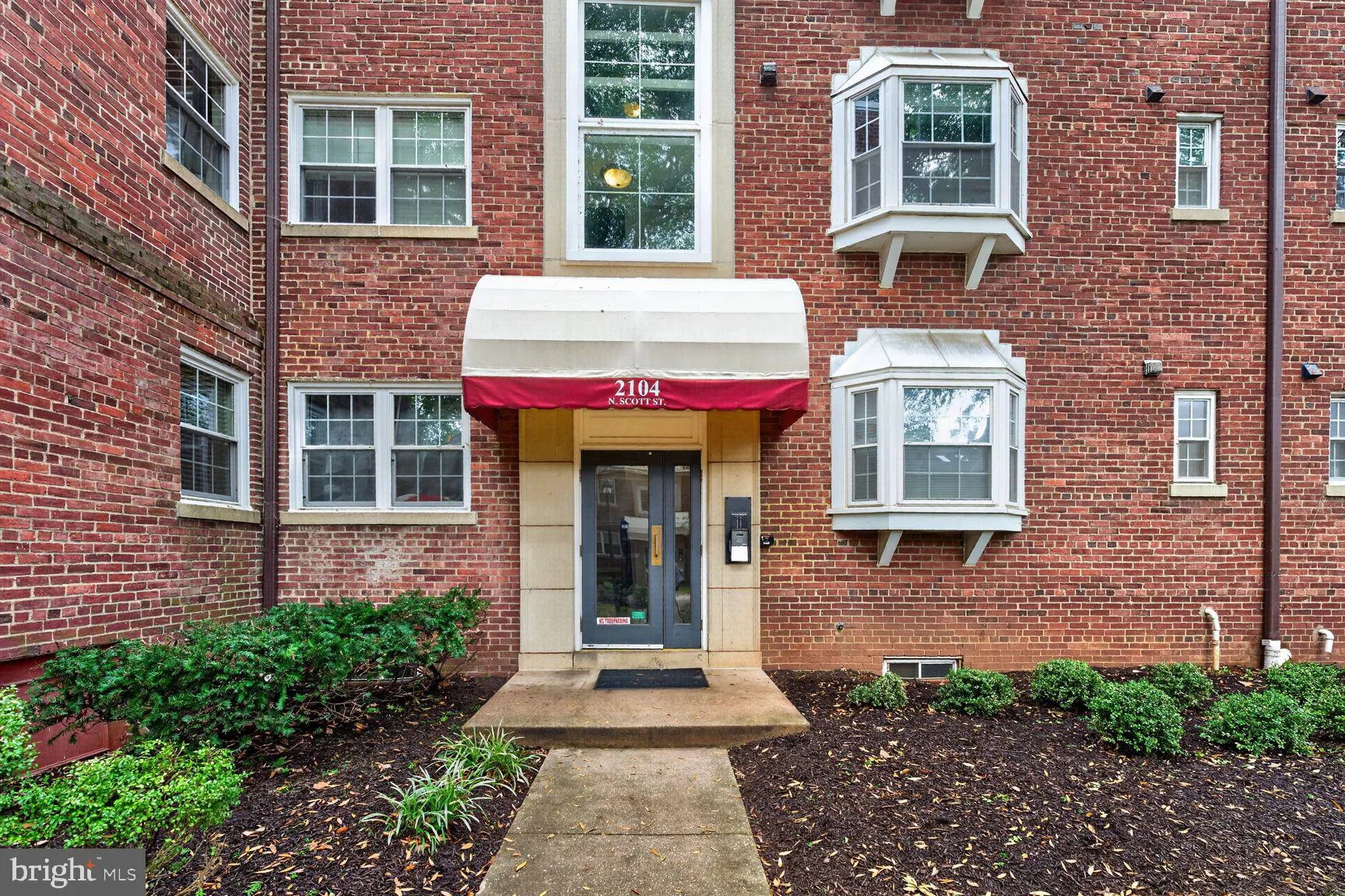 2104 SCOTT STREET, Arlington, VA 22209