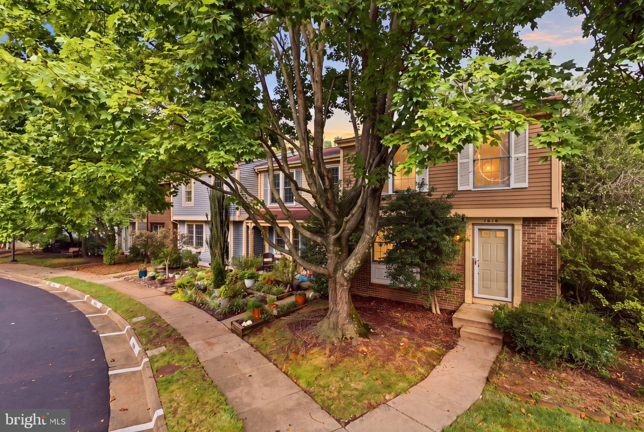 1610 BARNSTEAD DRIVE, Reston, VA 20194