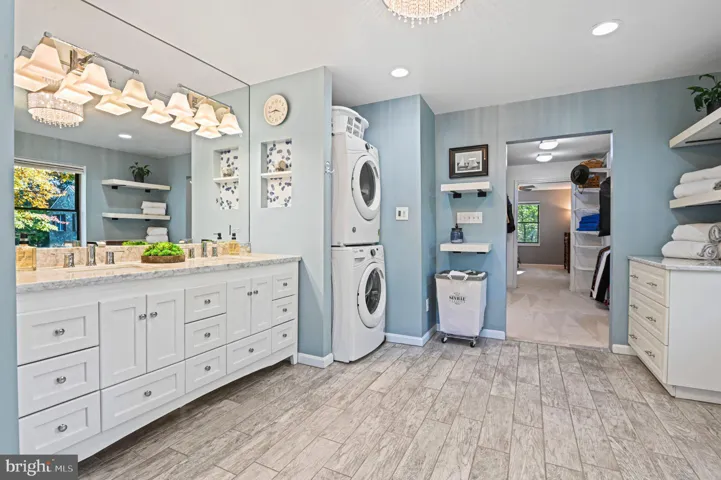 8869 Glenridge Ct, Vienna, Virginia 22182