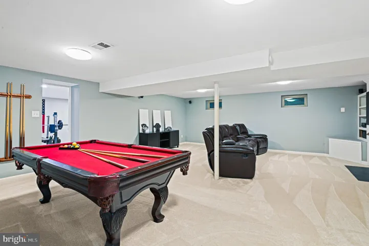 8869 Glenridge Ct, Vienna, Virginia 22182