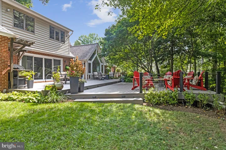 8869 Glenridge Ct, Vienna, Virginia 22182