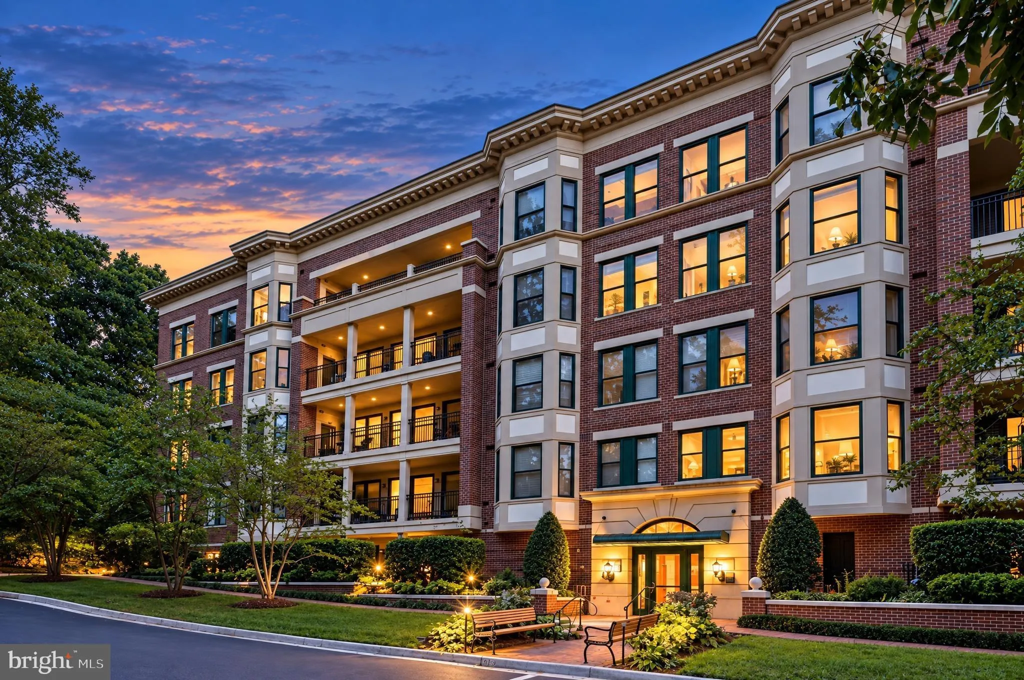 10400 STRATHMORE PARK COURT, North Bethesda, MD 20852