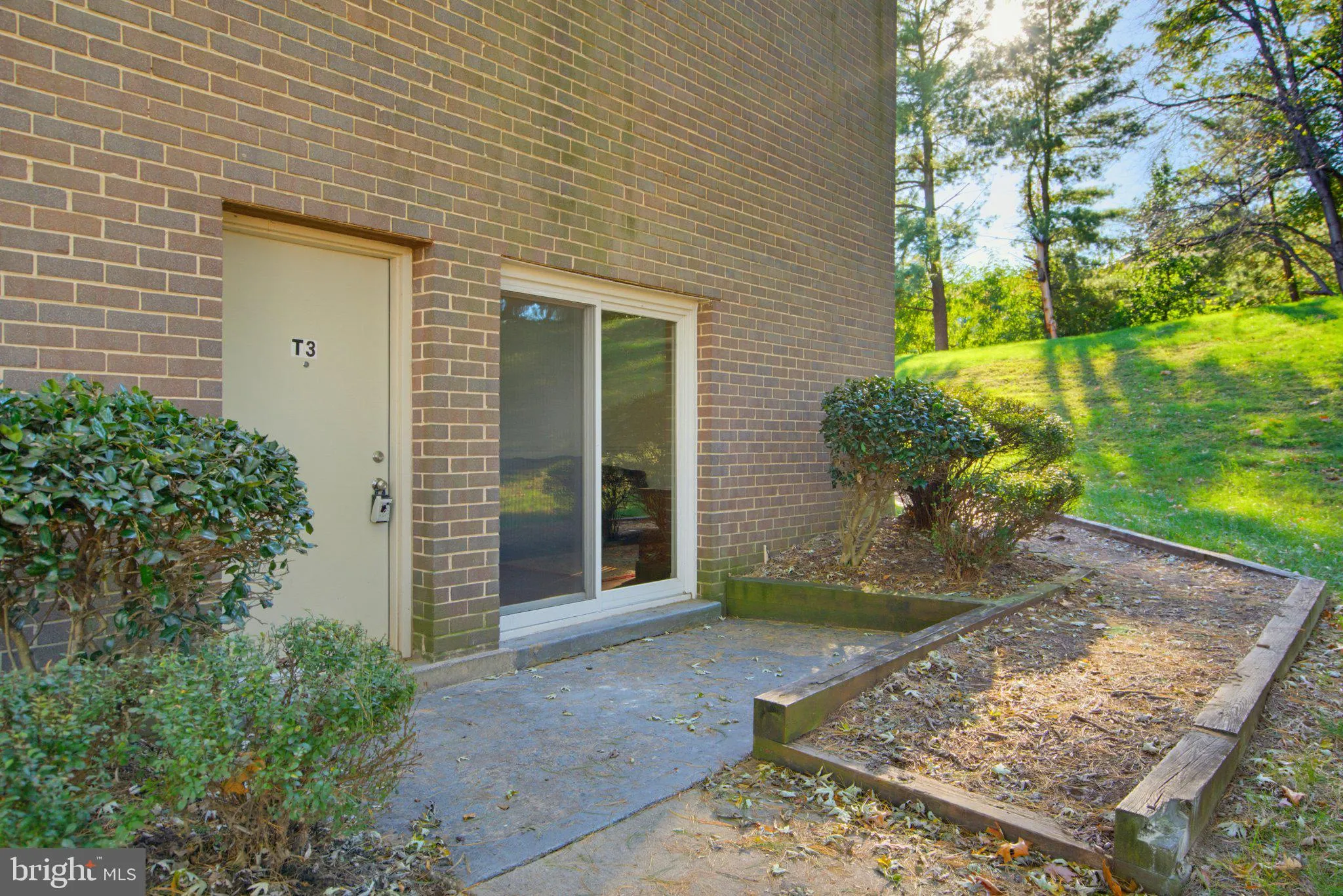 1604 RENATE DRIVE, Woodbridge, VA 22192