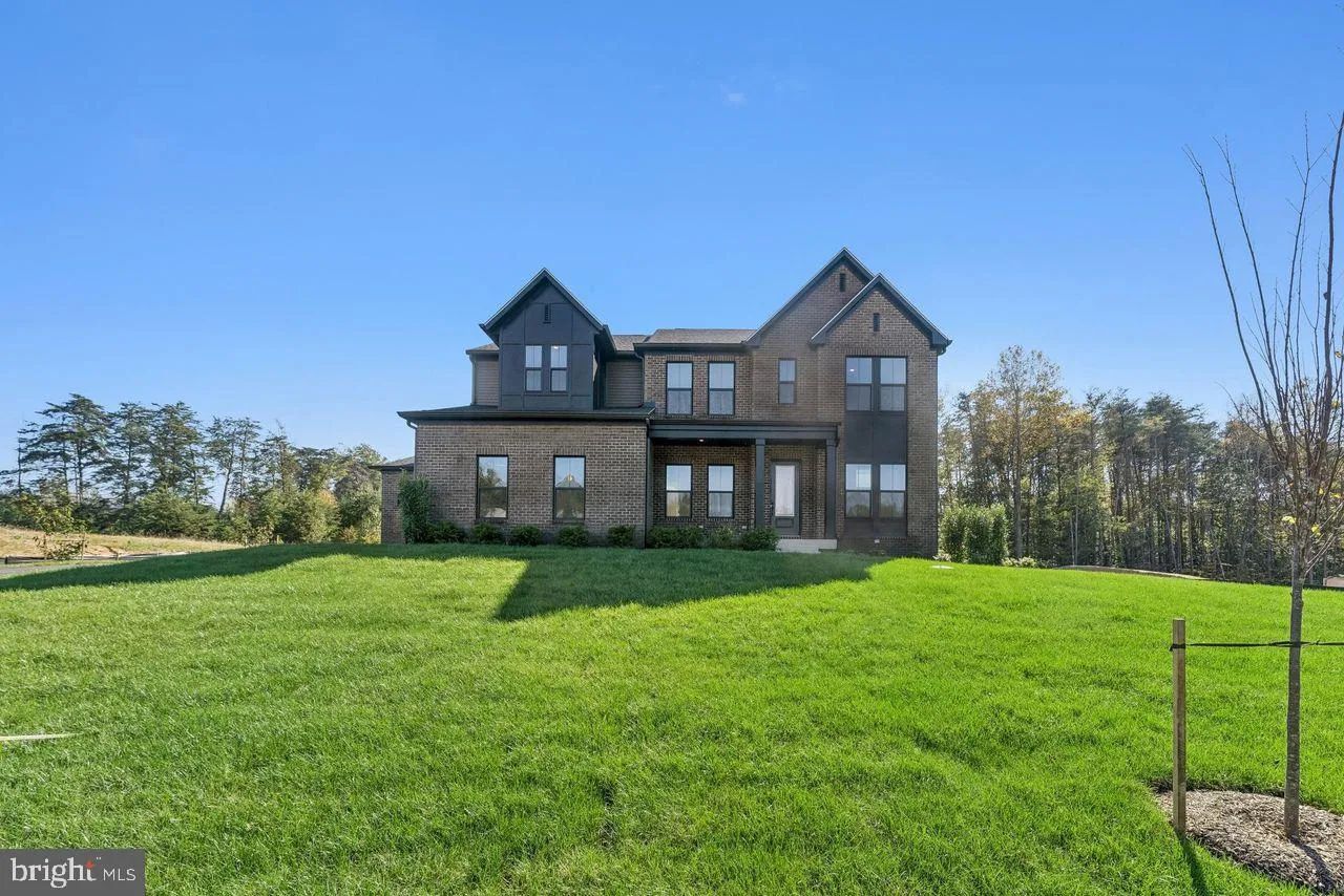 5413 CROSS LANE, Woodbridge, VA 22192