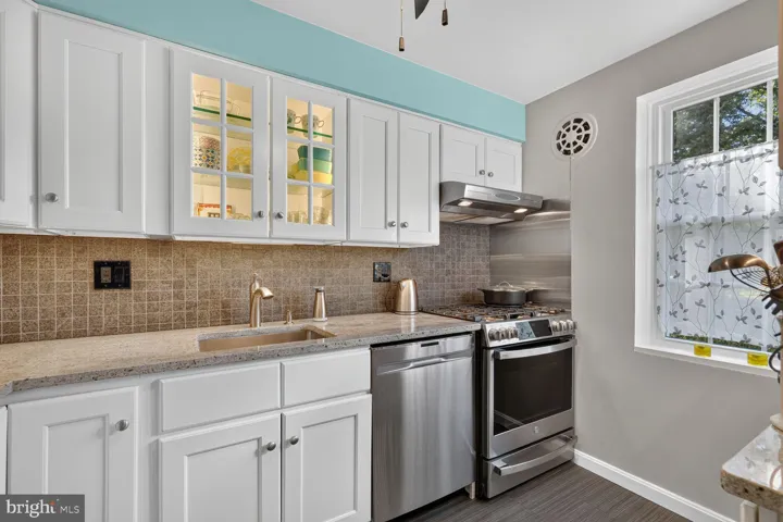1306 Belle View Blvd, Alexandria, Virginia 22307