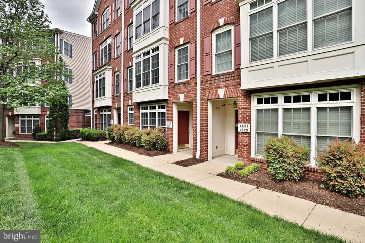 4633 Battenburg Ln #921, Fairfax, Virginia 22030