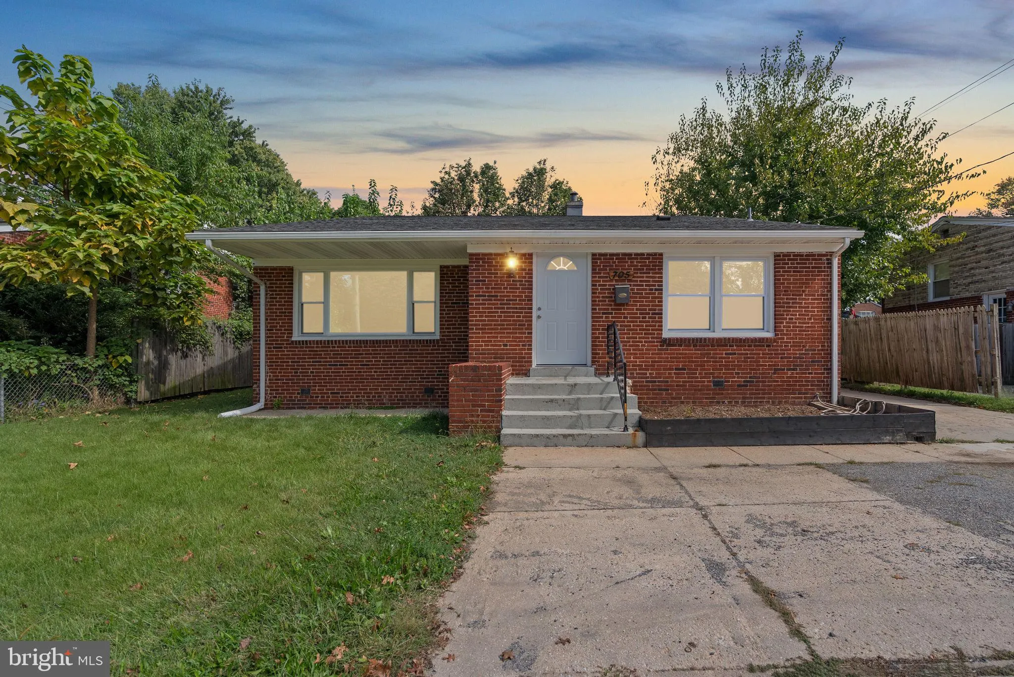 705 UNIVERSITY BOULEVARD, Silver Spring, MD 20901