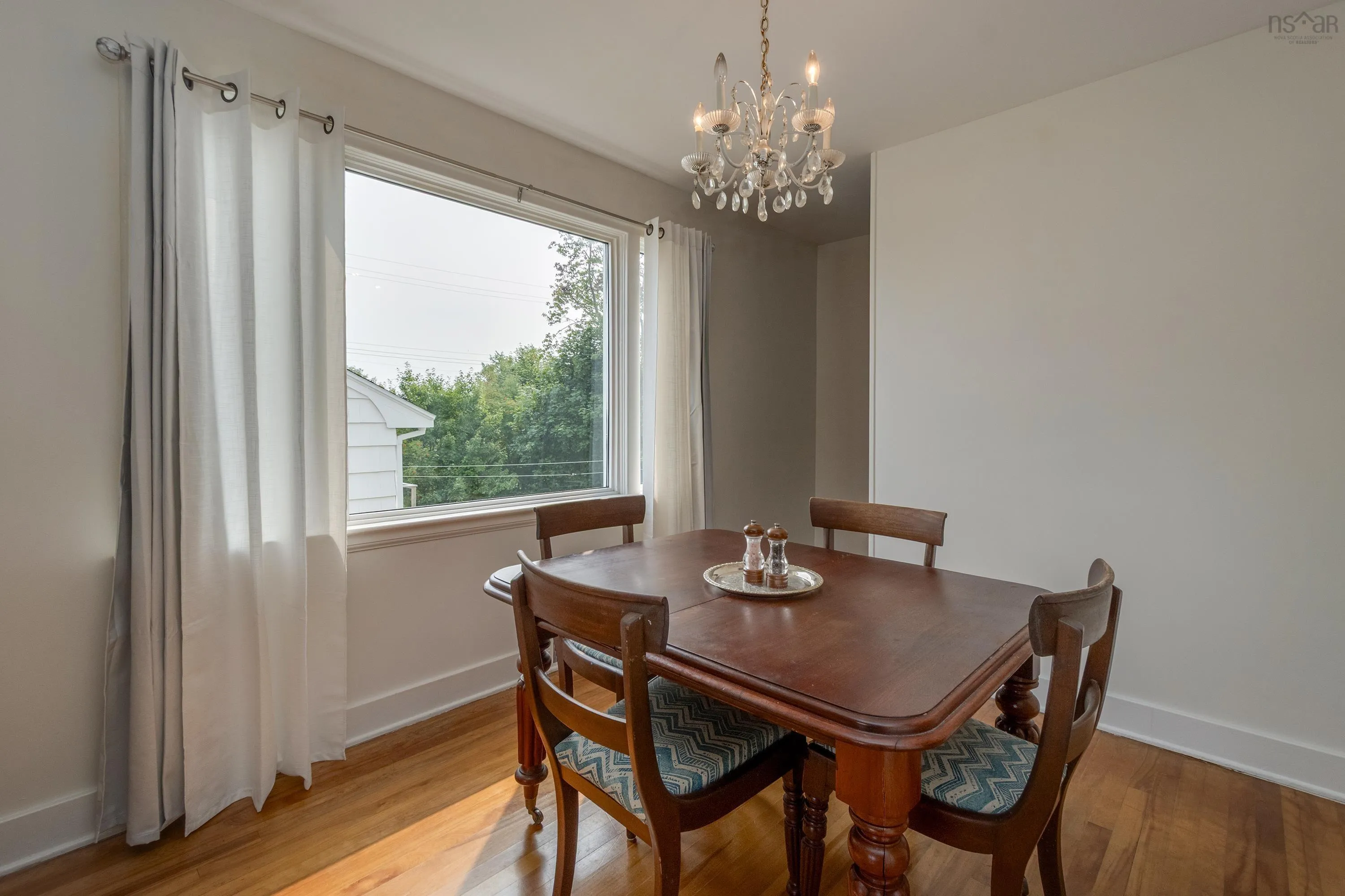 28 Piers Avenue, Halifax, NS B3N 1Z5, 4 Bedrooms Bedrooms, ,3 BathroomsBathrooms,Residential,For Sale,Piers,202519901