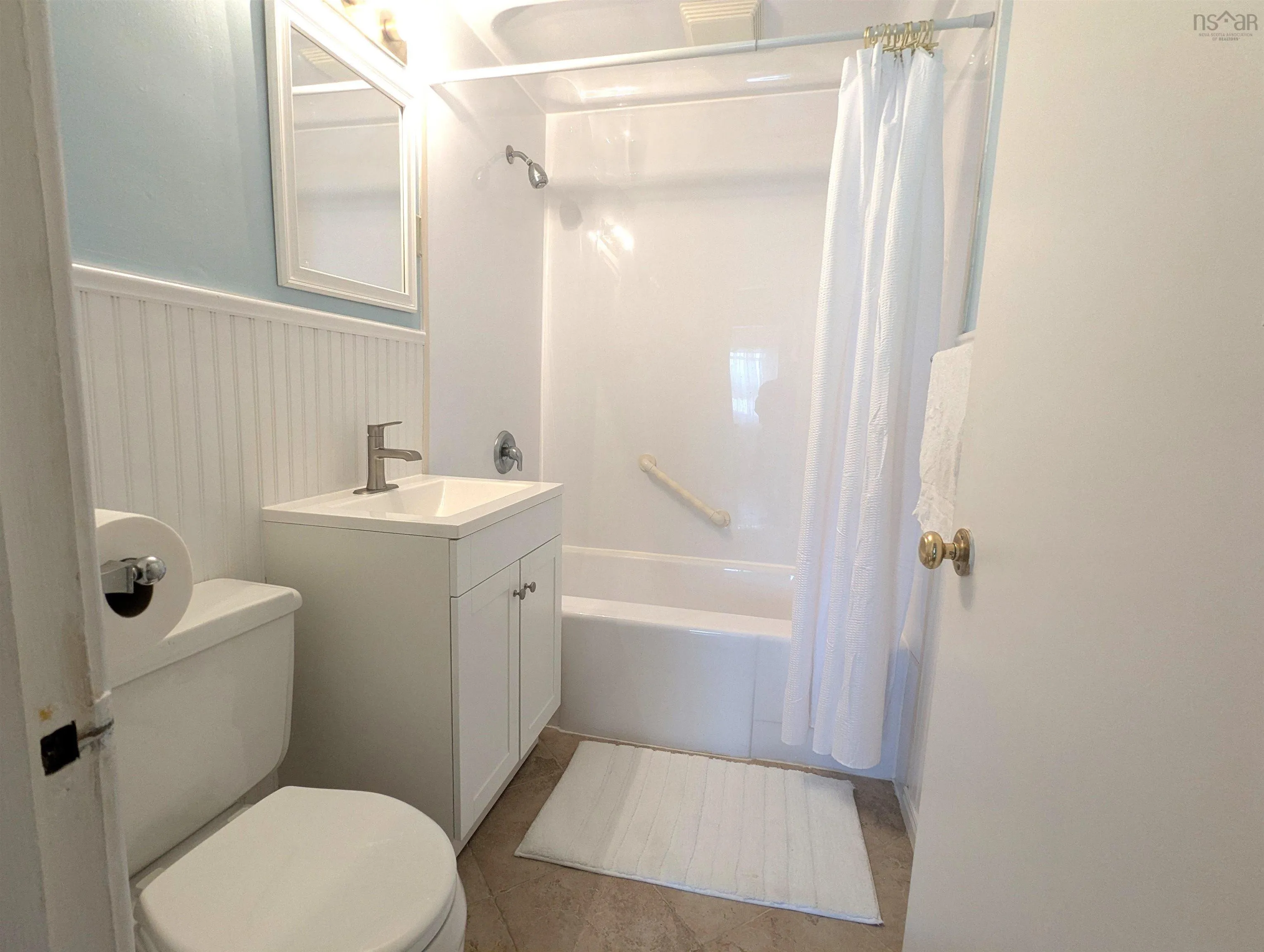 28 Piers Avenue, Halifax, NS B3N 1Z5, 4 Bedrooms Bedrooms, ,3 BathroomsBathrooms,Residential,For Sale,Piers,202519901