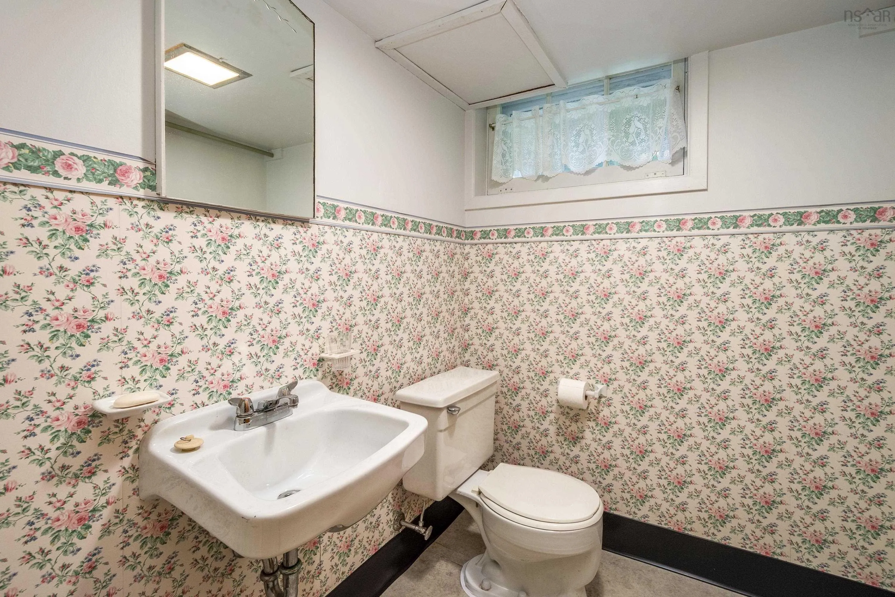 28 Piers Avenue, Halifax, NS B3N 1Z5, 4 Bedrooms Bedrooms, ,3 BathroomsBathrooms,Residential,For Sale,Piers,202519901