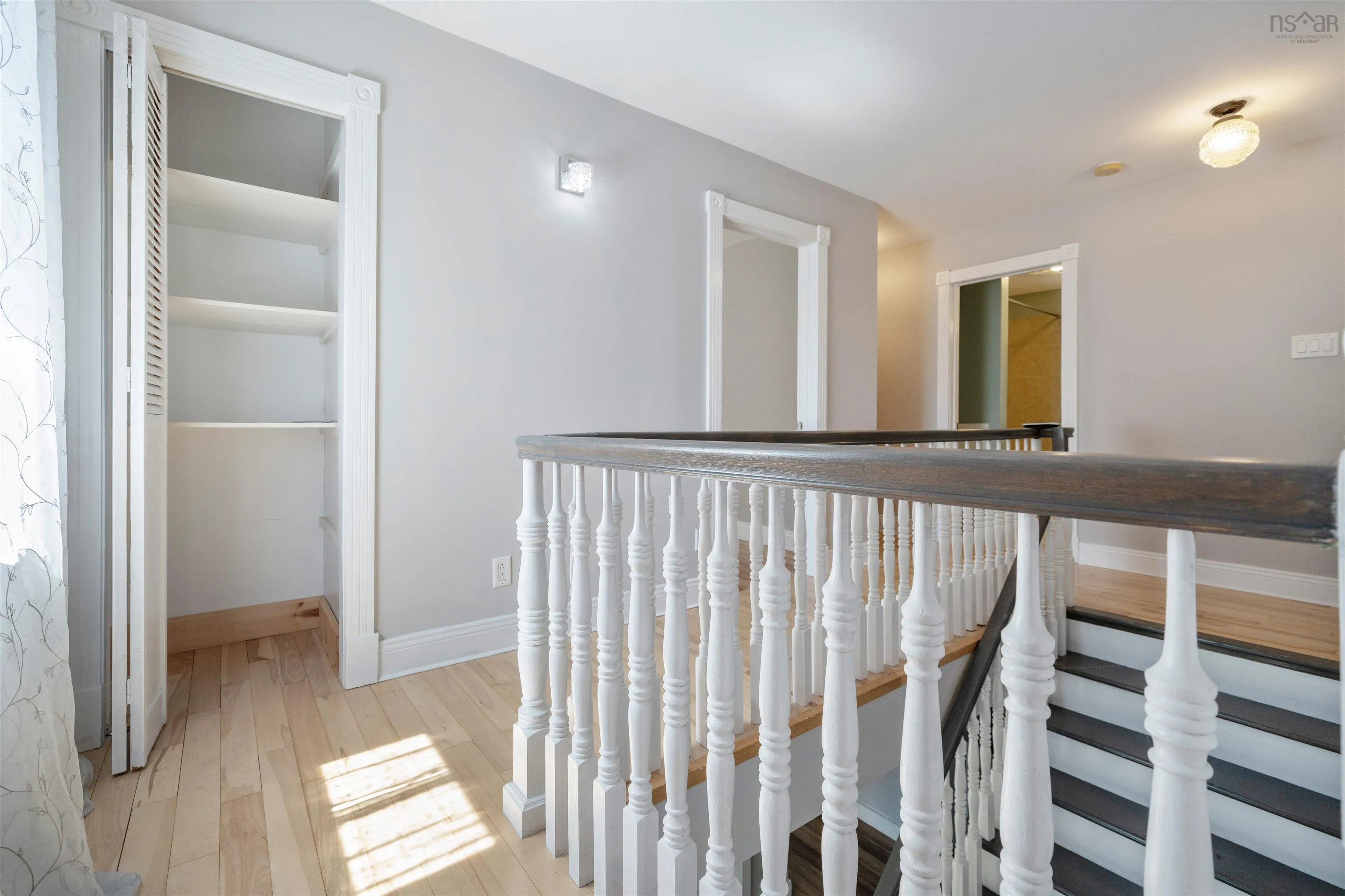 8 Regent Street, Amherst, NS B4H 4L2, 5 Bedrooms Bedrooms, ,3 BathroomsBathrooms,Residential,For Sale,Regent,202520047