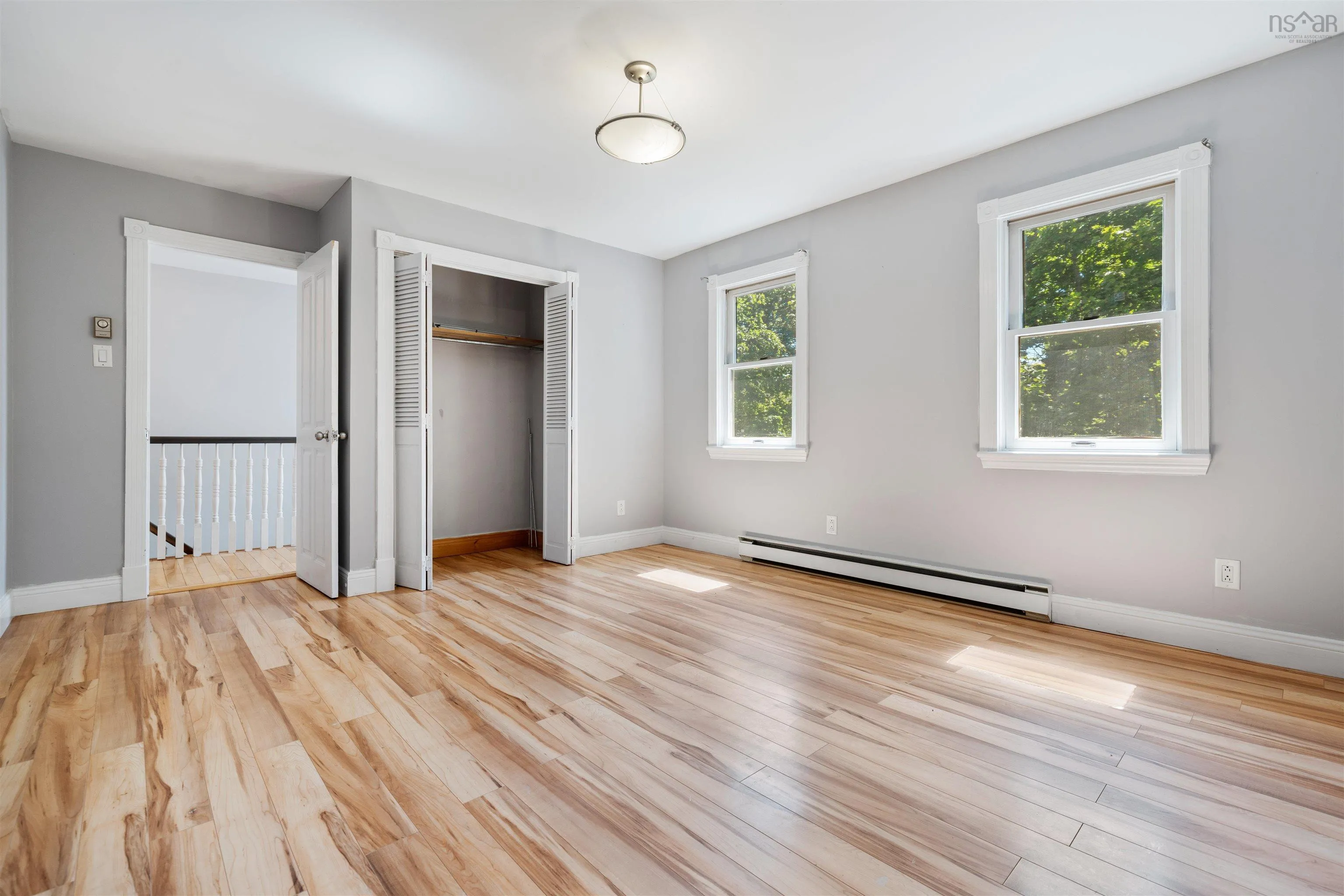 8 Regent Street, Amherst, NS B4H 4L2, 5 Bedrooms Bedrooms, ,3 BathroomsBathrooms,Residential,For Sale,Regent,202520047