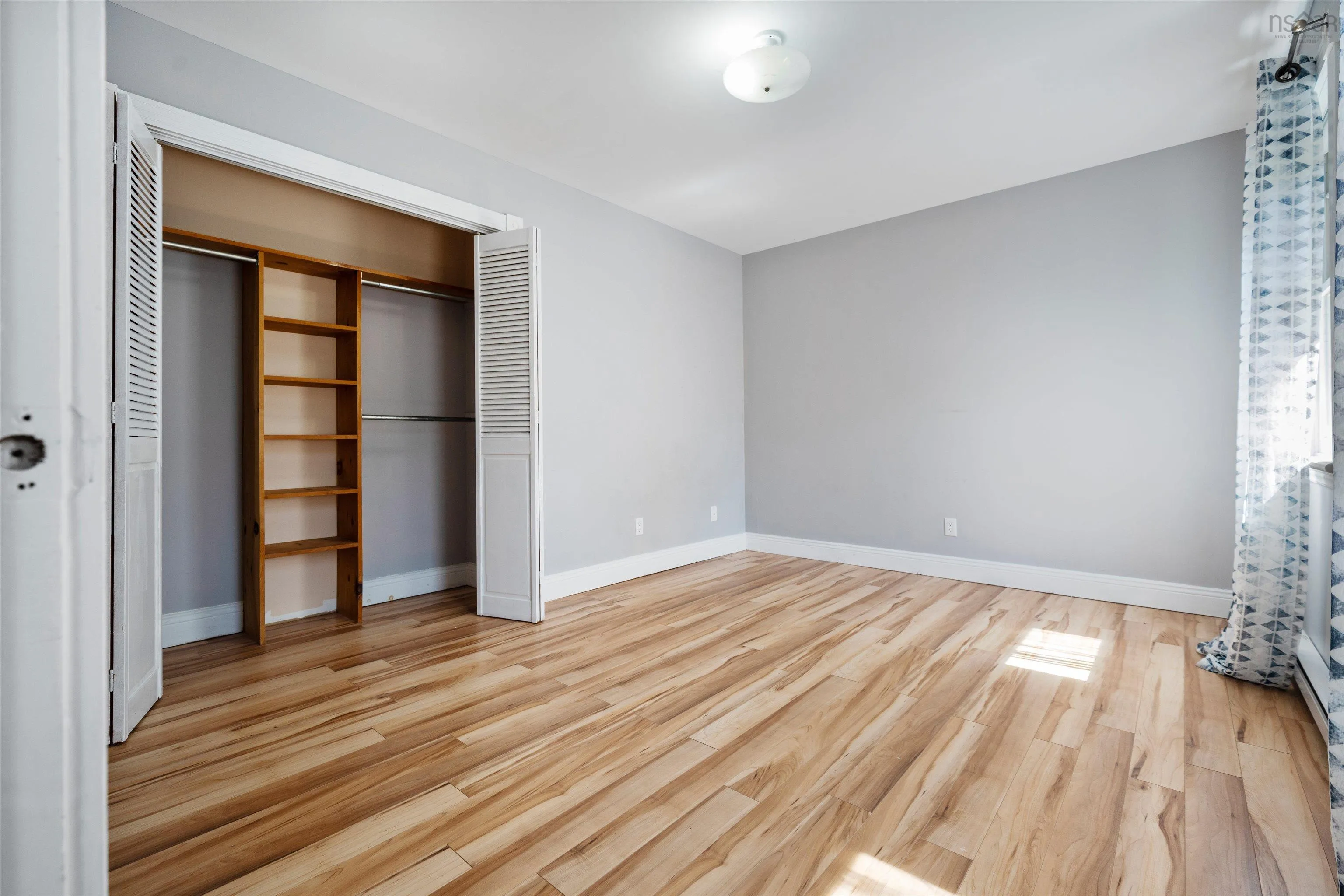 8 Regent Street, Amherst, NS B4H 4L2, 5 Bedrooms Bedrooms, ,3 BathroomsBathrooms,Residential,For Sale,Regent,202520047