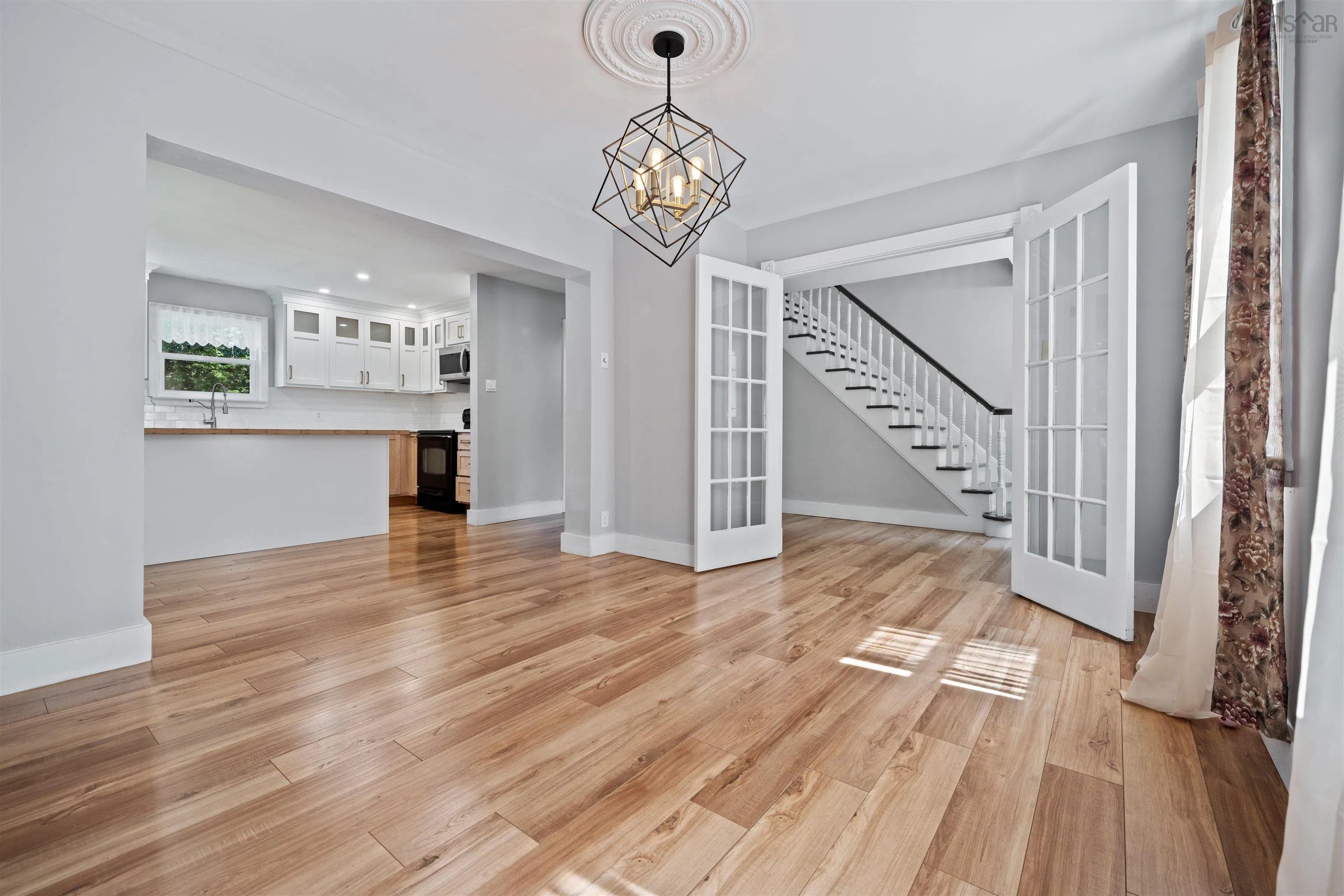 8 Regent Street, Amherst, NS B4H 4L2, 5 Bedrooms Bedrooms, ,3 BathroomsBathrooms,Residential,For Sale,Regent,202520047