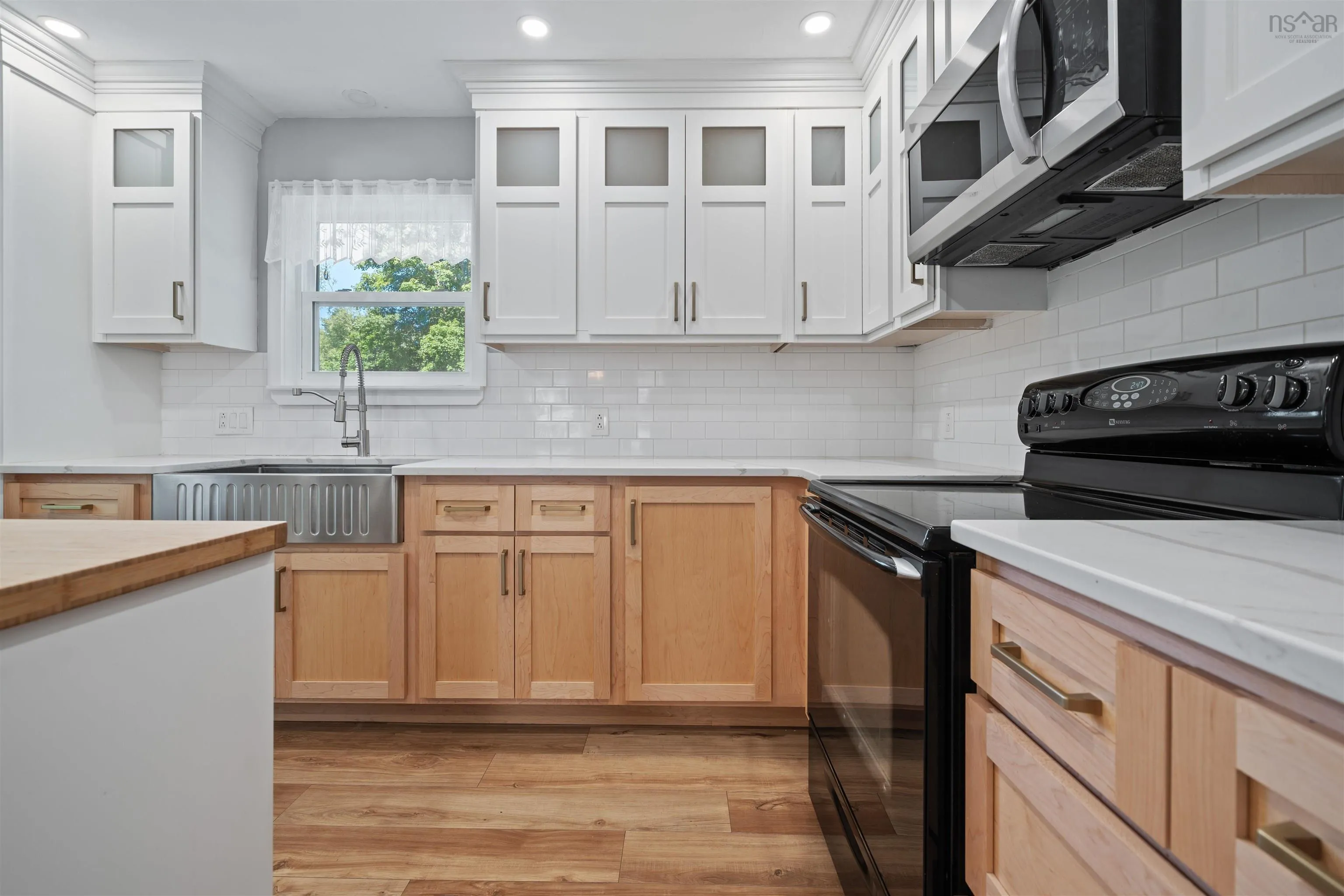 8 Regent Street, Amherst, NS B4H 4L2, 5 Bedrooms Bedrooms, ,3 BathroomsBathrooms,Residential,For Sale,Regent,202520047