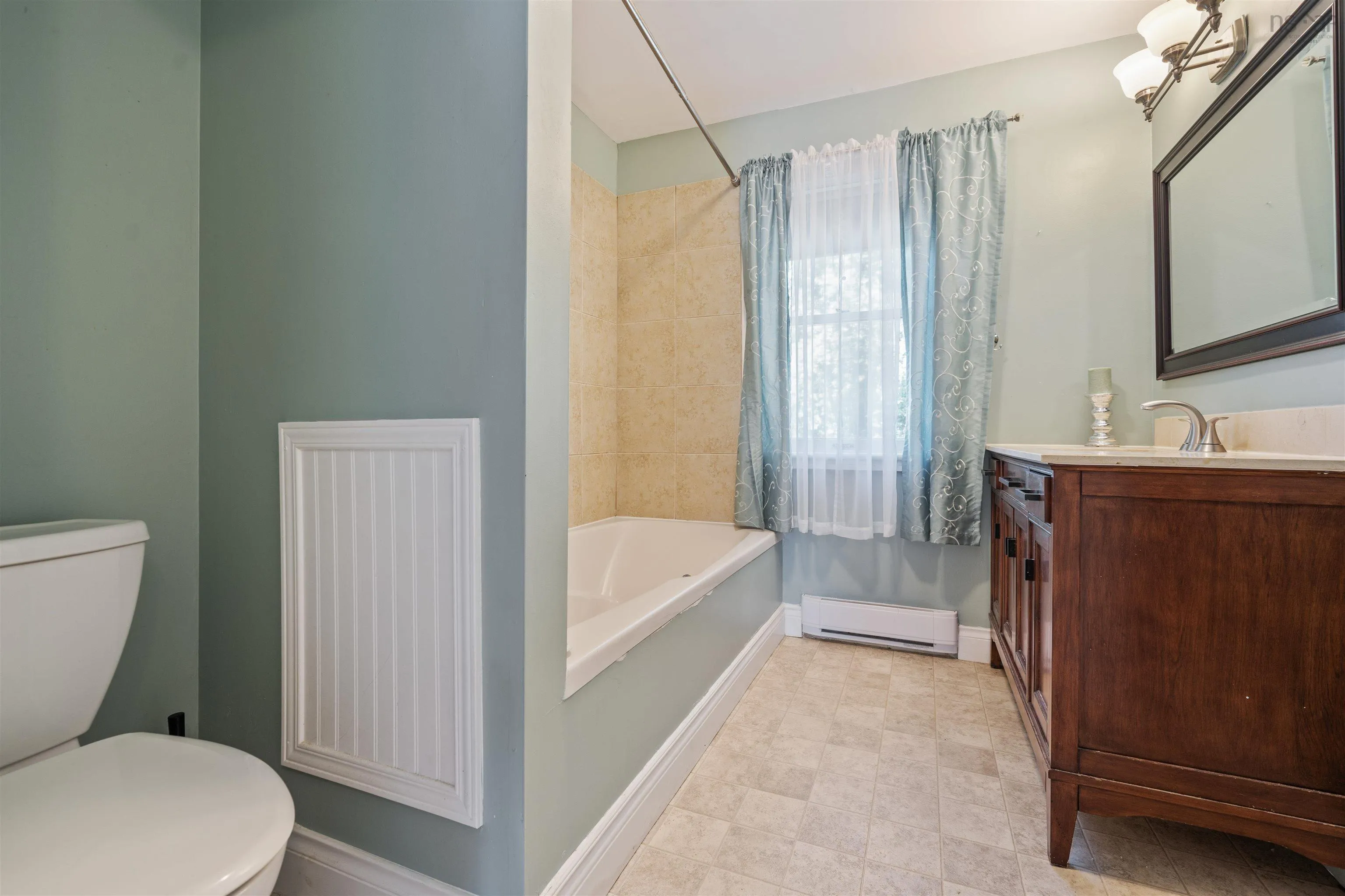 8 Regent Street, Amherst, NS B4H 4L2, 5 Bedrooms Bedrooms, ,3 BathroomsBathrooms,Residential,For Sale,Regent,202520047