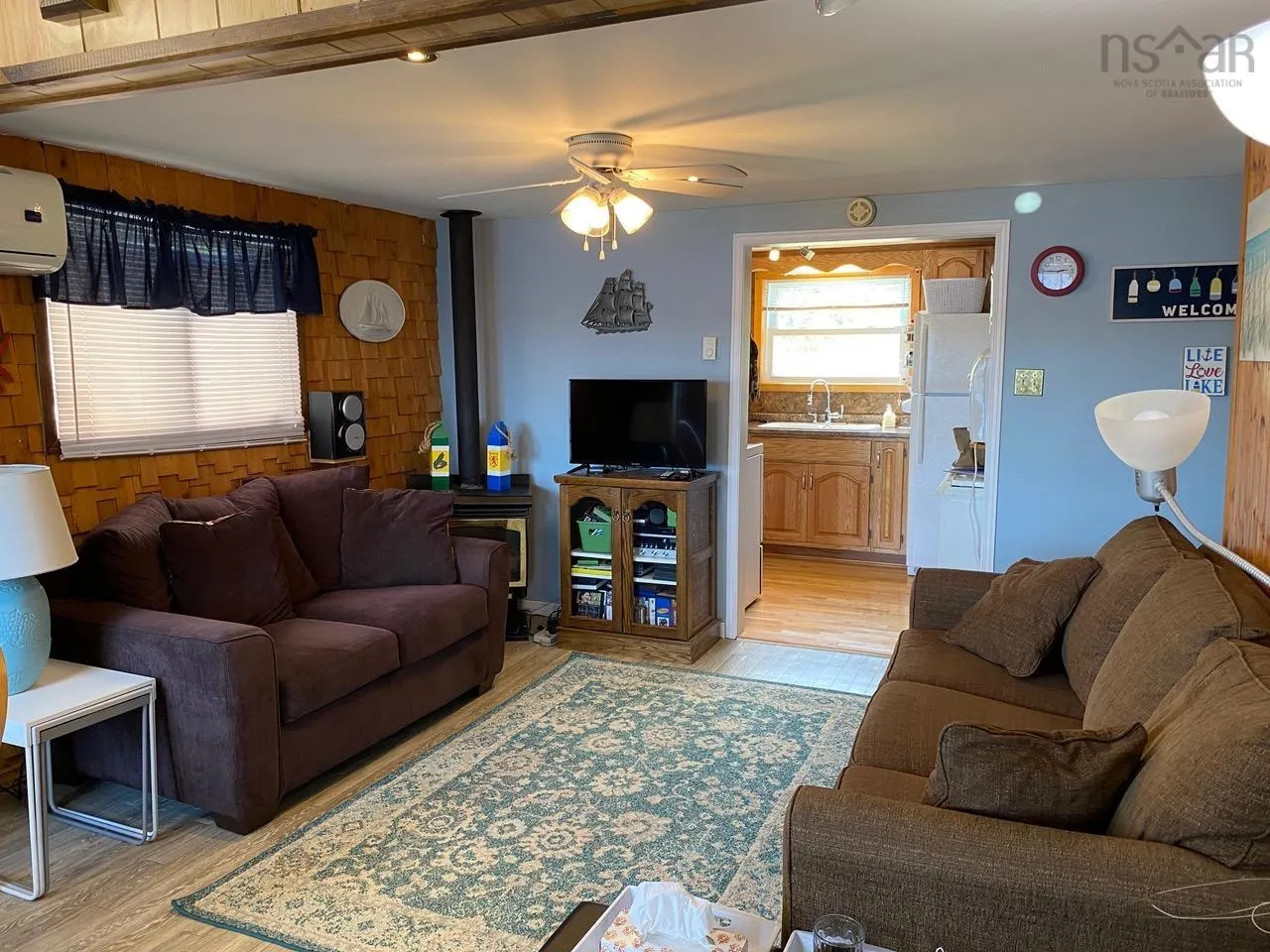 995 Fourchu Road, Cape Breton Ns, Forchu Ns B1k 2e1, 2 Bedrooms Bedrooms, ,1 BathroomBathrooms,Residential,For Sale,Fourchu Road, Cape Breton Ns,202507035