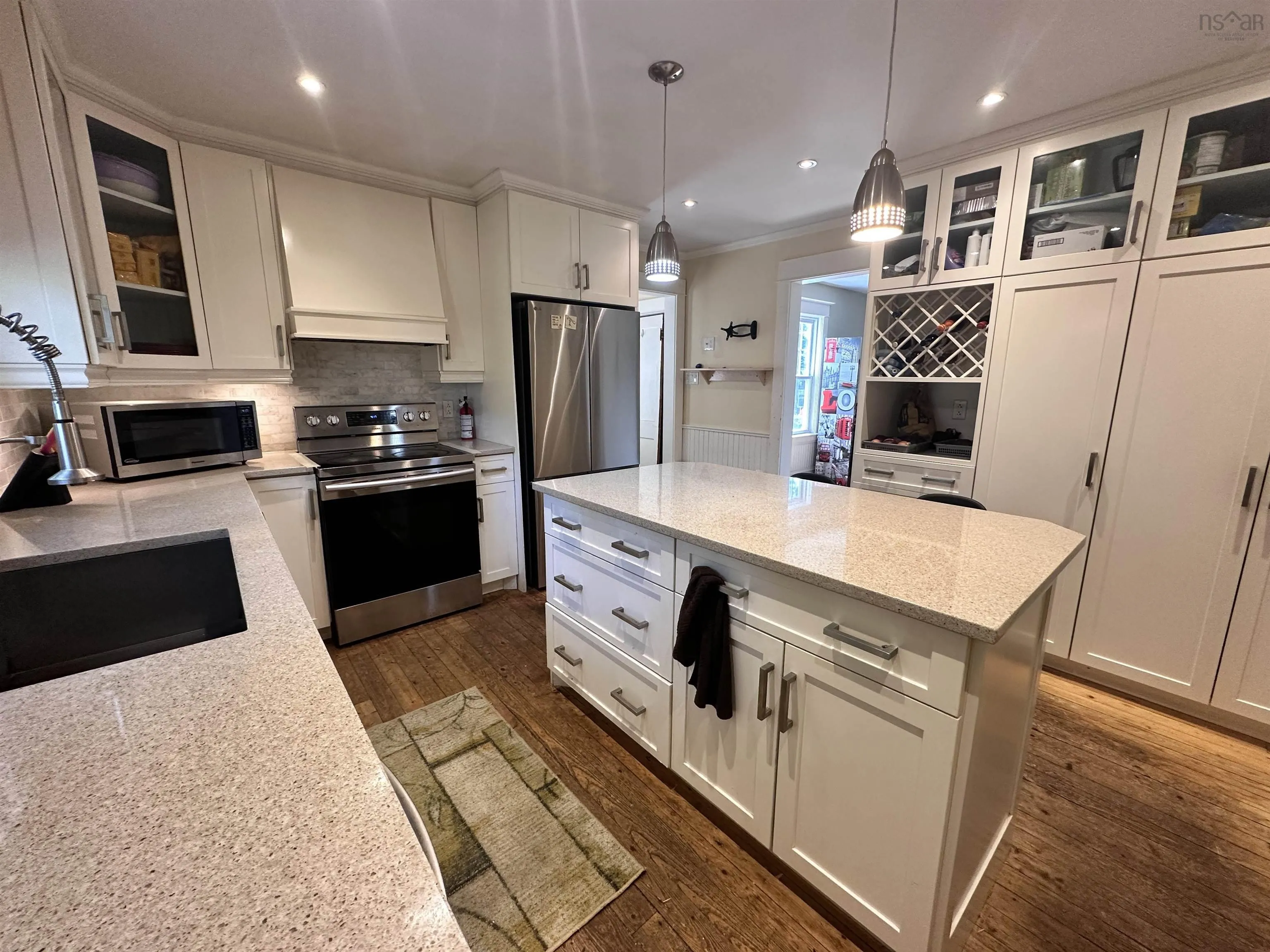 130 School Street, Liverpool, NS B0T 1K0, 4 Bedrooms Bedrooms, ,1 BathroomBathrooms,Residential,For Sale,School,202519094