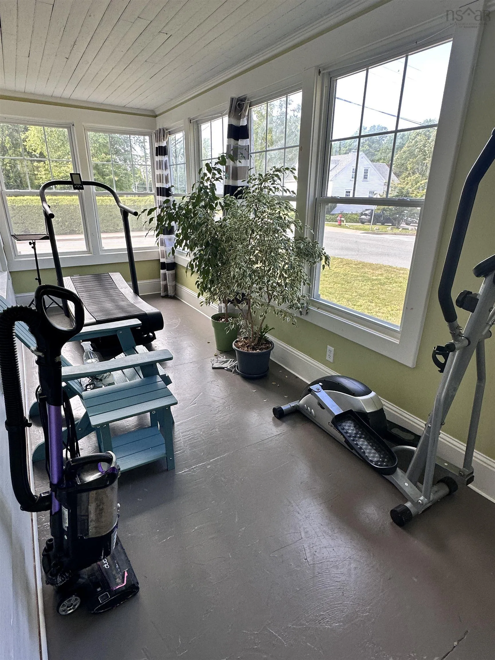 130 School Street, Liverpool, NS B0T 1K0, 4 Bedrooms Bedrooms, ,1 BathroomBathrooms,Residential,For Sale,School,202519094
