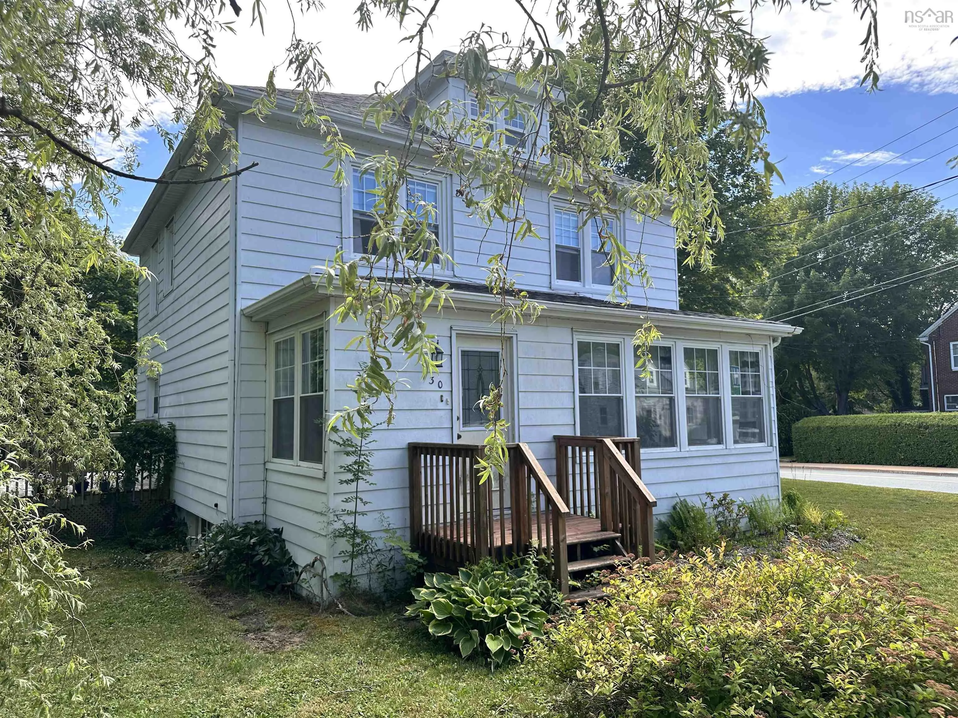 130 School Street, Liverpool, NS B0T 1K0, 4 Bedrooms Bedrooms, ,1 BathroomBathrooms,Residential,For Sale,School,202519094