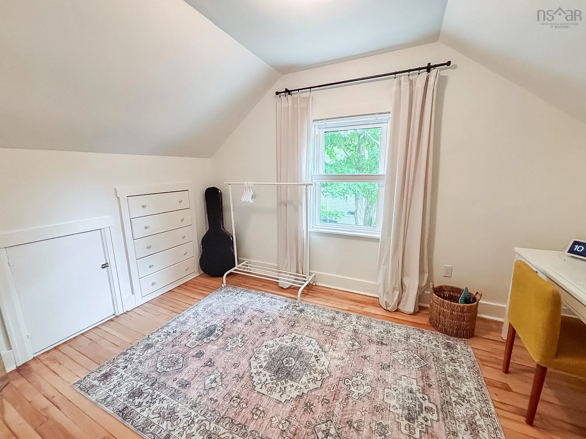 10 Dawson Street, Bridgewater, NS B4V 1S6, 2 Bedrooms Bedrooms, ,1 BathroomBathrooms,Residential,For Sale,Dawson,202521629