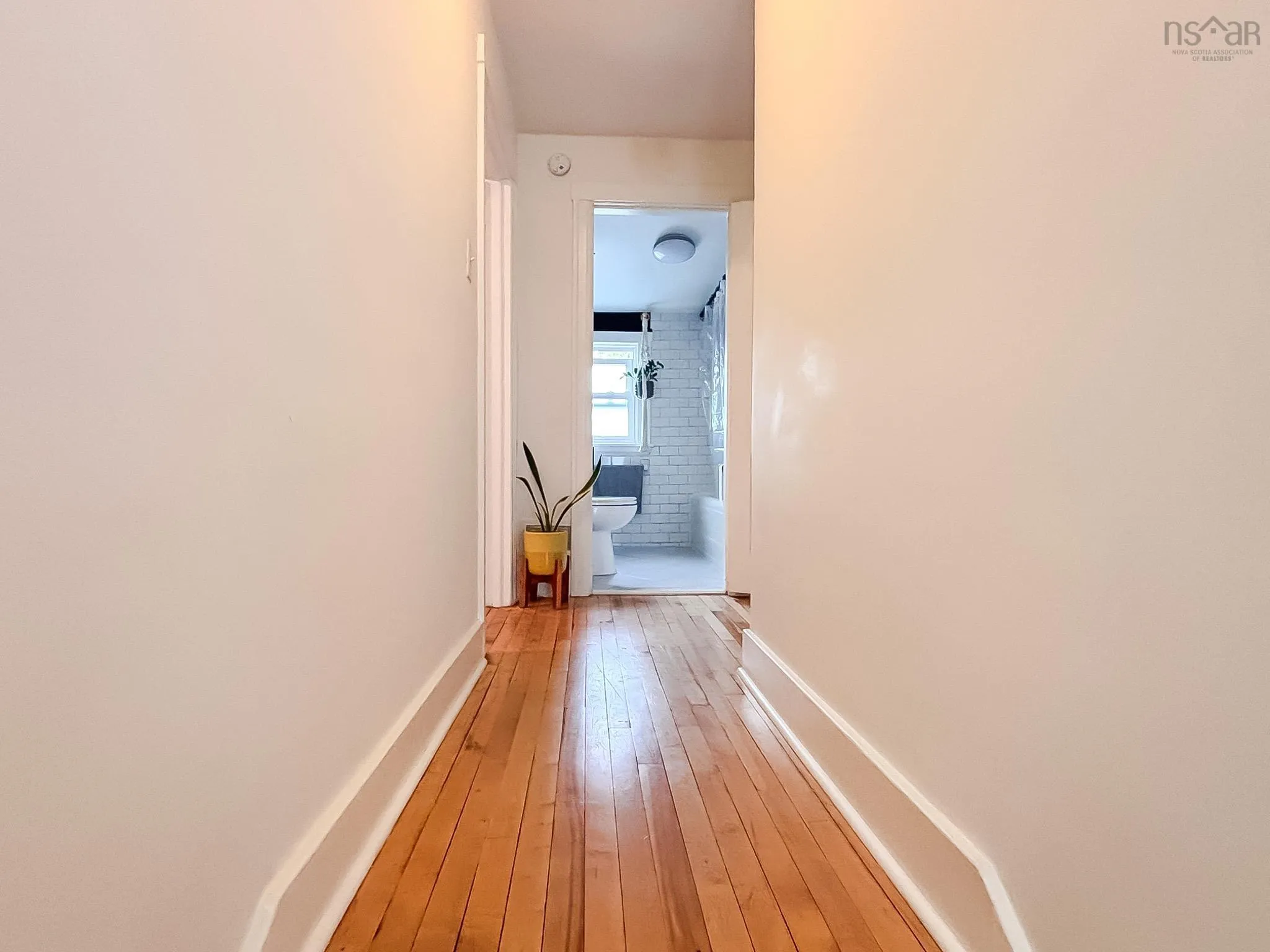 10 Dawson Street, Bridgewater, NS B4V 1S6, 2 Bedrooms Bedrooms, ,1 BathroomBathrooms,Residential,For Sale,Dawson,202521629