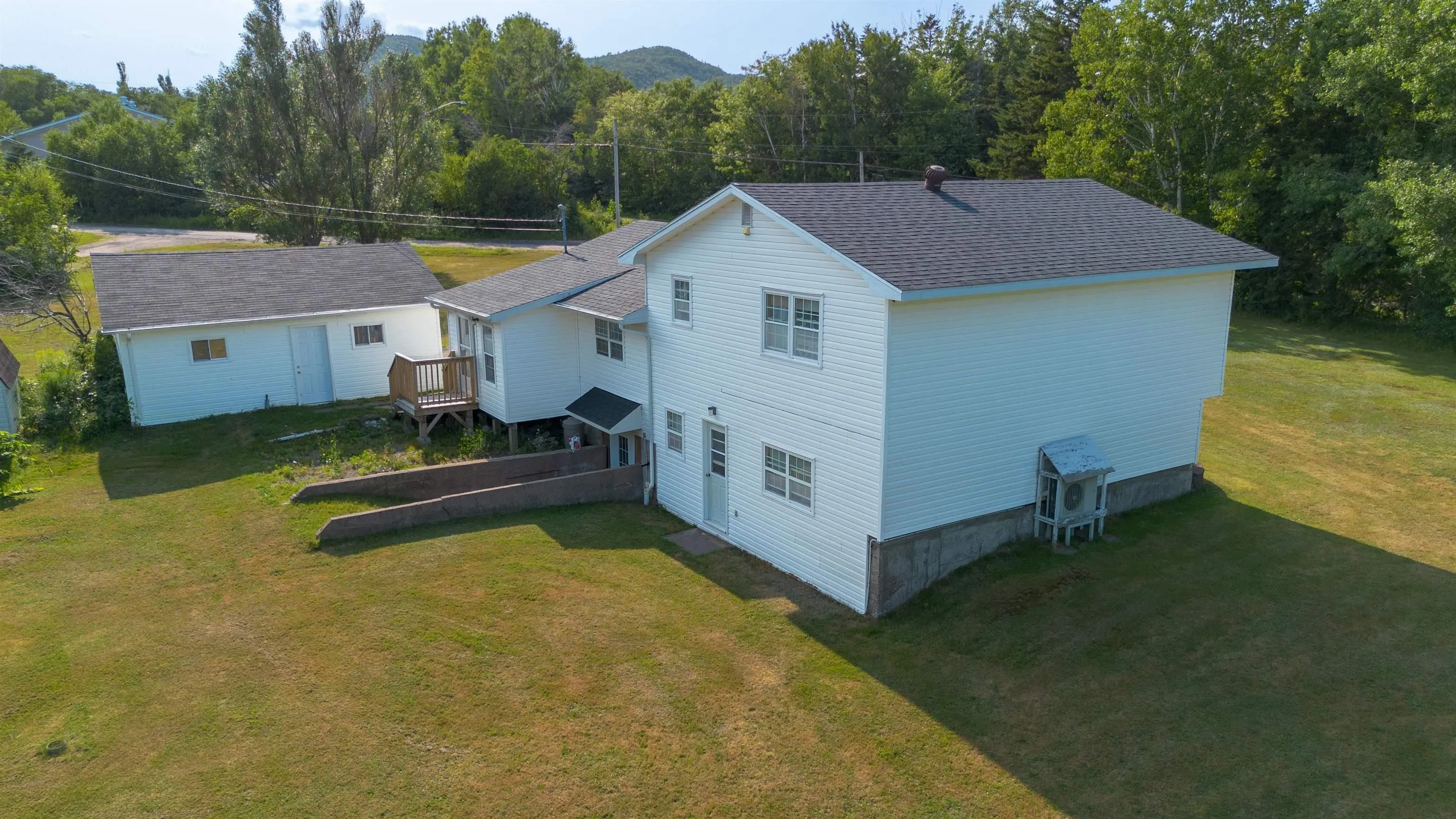 108 Beach Crossing Road, Ingonish Beach, NS B0C 1K0, 3 Bedrooms Bedrooms, ,2 BathroomsBathrooms,Residential,For Sale,Beach Crossing,202519067