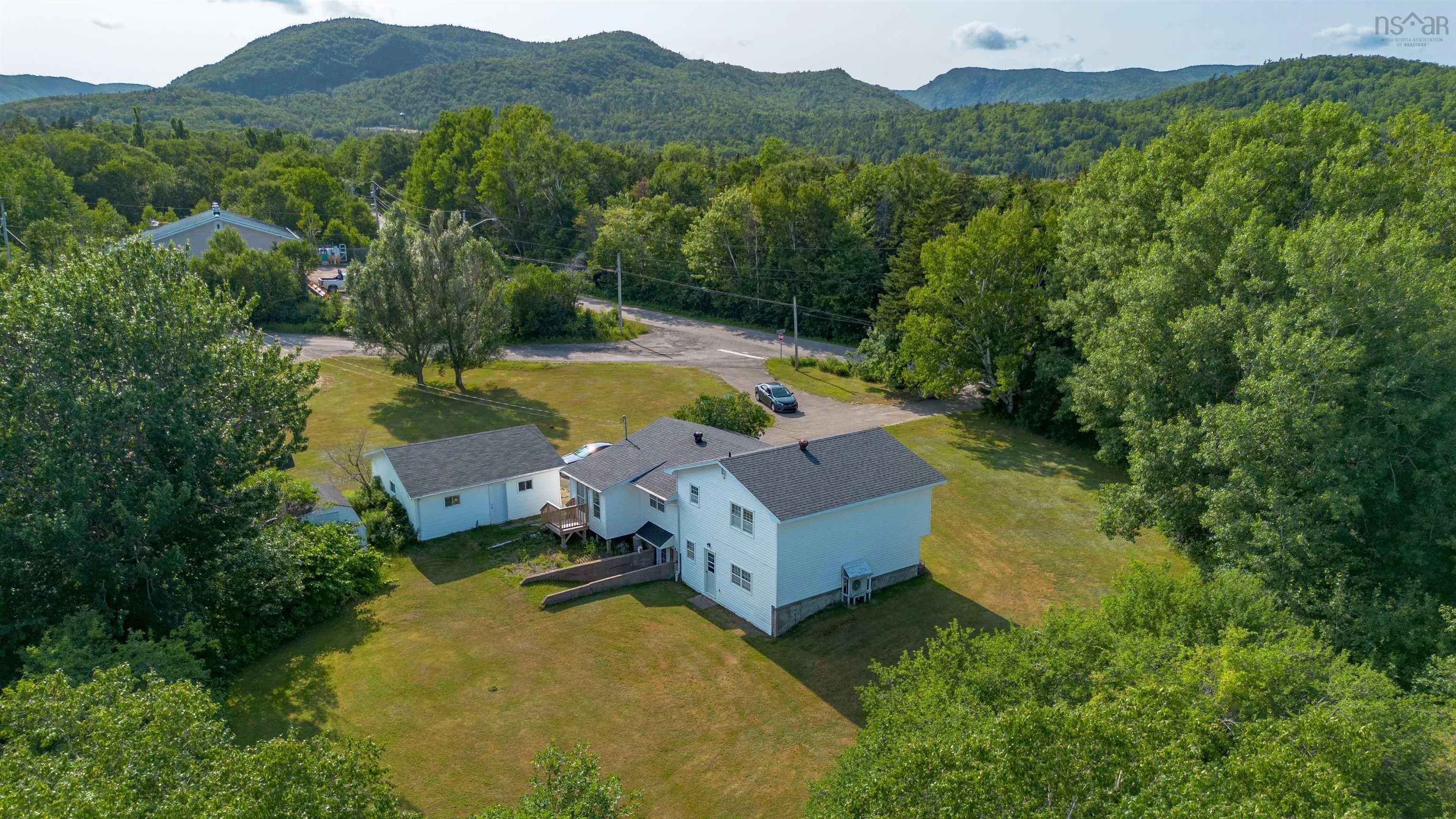 108 Beach Crossing Road, Ingonish Beach, NS B0C 1K0, 3 Bedrooms Bedrooms, ,2 BathroomsBathrooms,Residential,For Sale,Beach Crossing,202519067