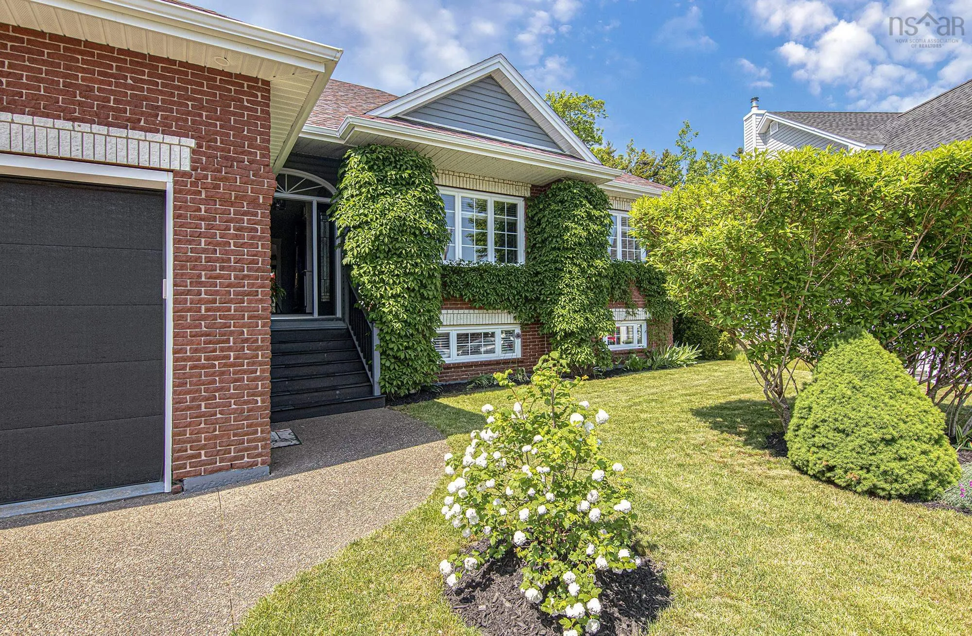 27 Stone Gate Court, Dartmouth, NS B2X 3T2, 5 Bedrooms Bedrooms, ,3 BathroomsBathrooms,Residential,For Sale,Stone Gate,202522067